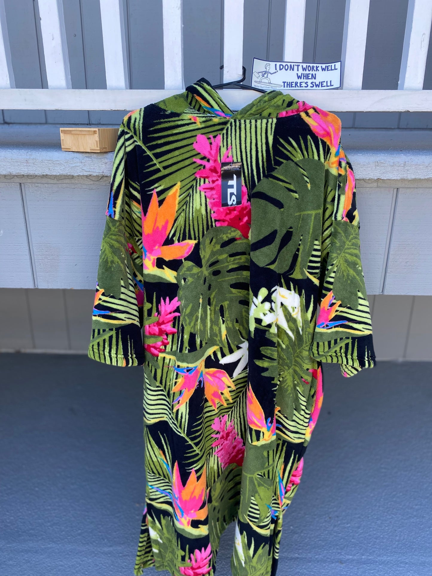 Surfer and paddler Changing poncho robe gift set