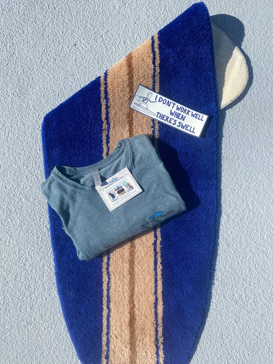 Surfboard Rug and T shirt gift set