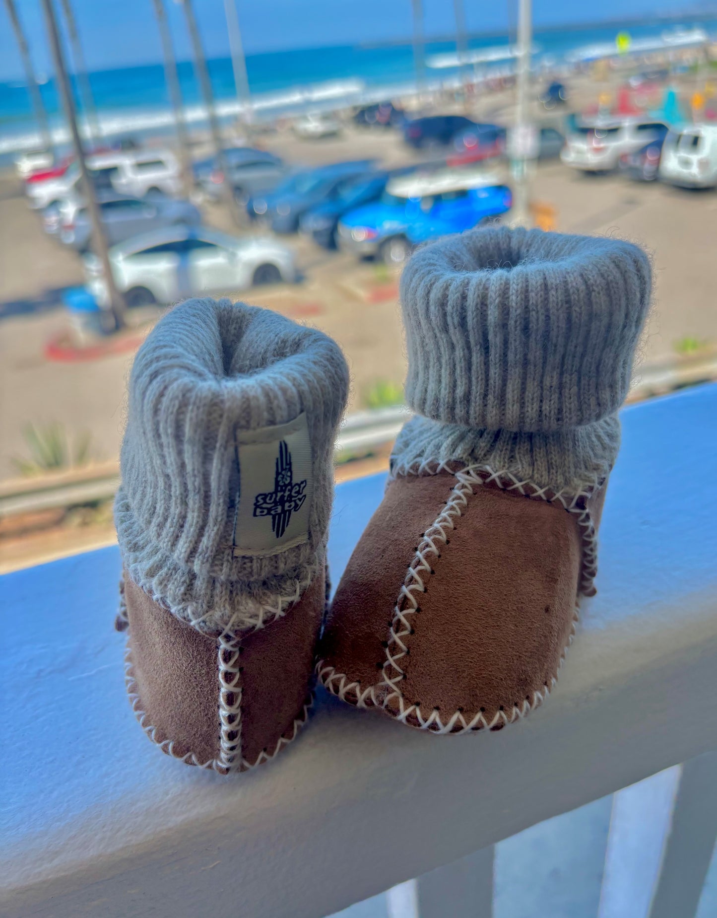 Surfer Baby Cuffed Sheepskin baby booties